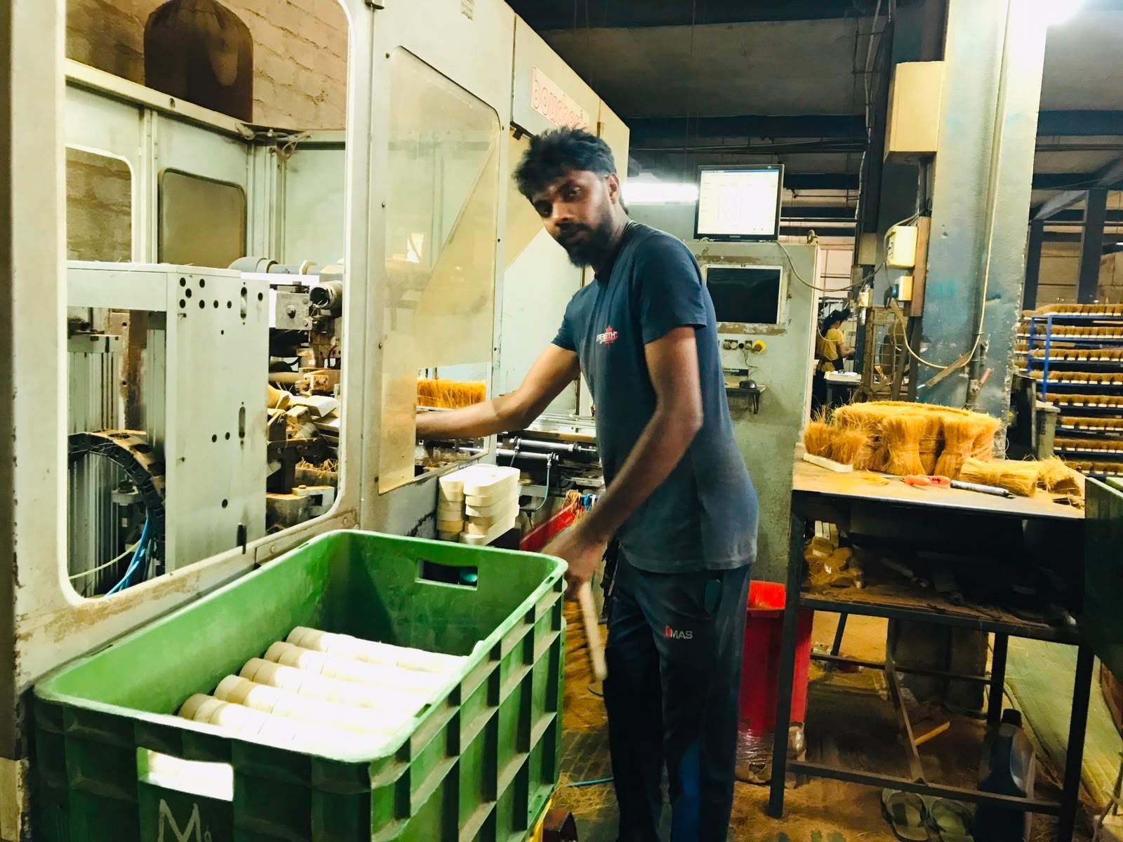 Inside the brush manufacturing unit – Lanka Brush Exports (6)